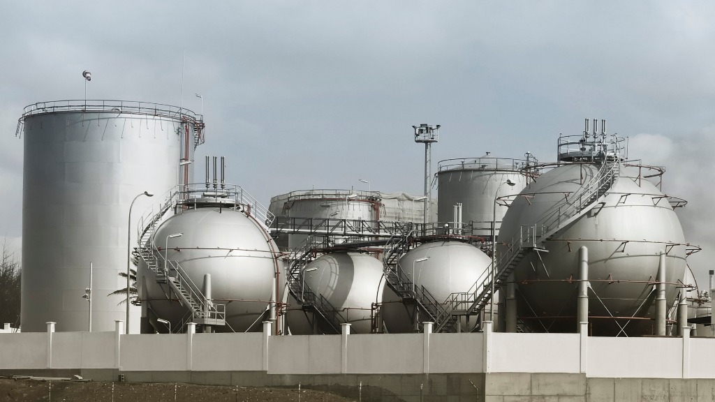 Petrochemical & Gas Storage Tanks